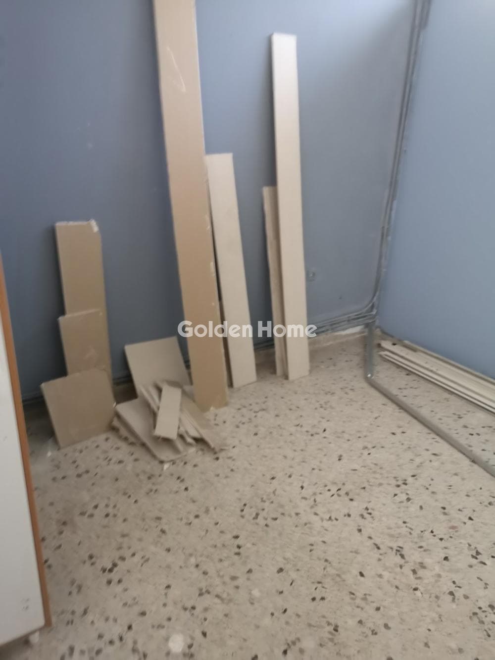 Warehouse in Palaia Kokkinia, Piraeus — Photo 11 of 16