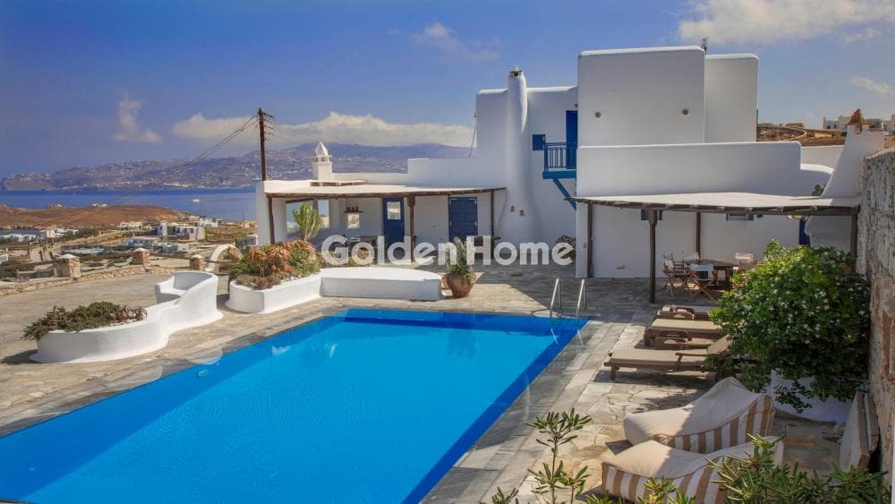 House in Kastro, Mykonos — Photo 2 of 17