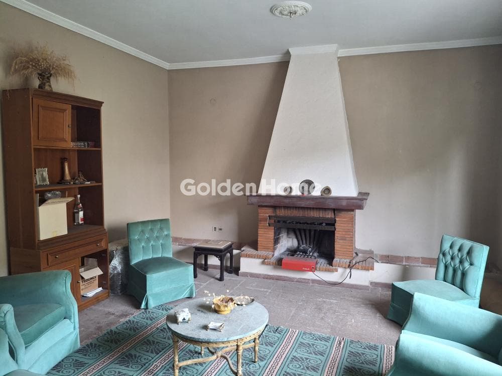 Apartment in Plaka, Keratea — Photo 2 of 20