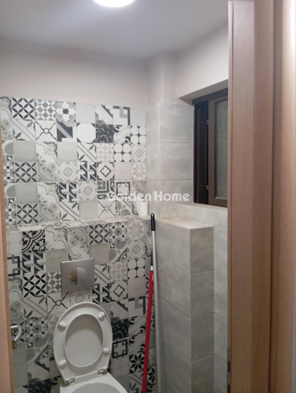 Κατάστημα στην Πλατεία Ελευθερίας, Κορυδαλλός — Φωτογραφία 9 από 9
