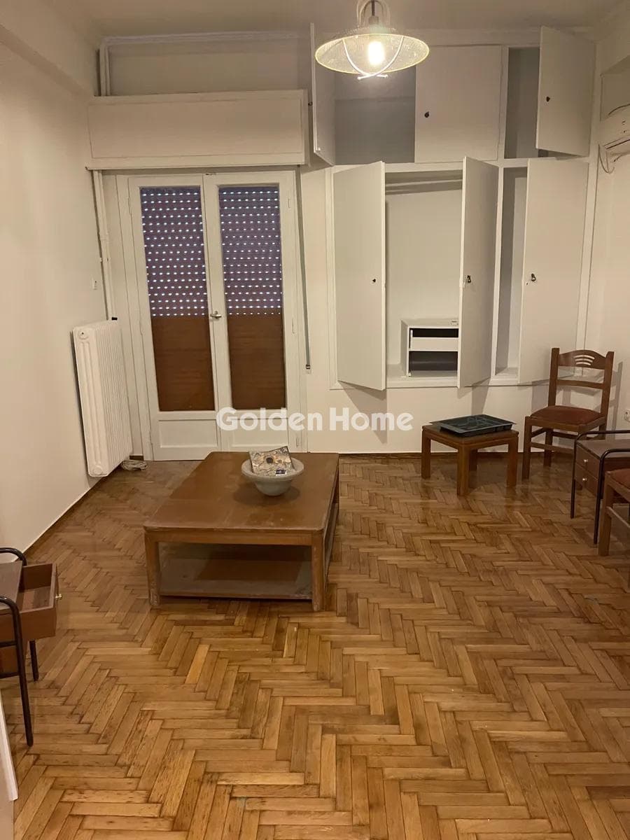Apartment in Leof. Liosion, Attiki — Photo 1 of 6