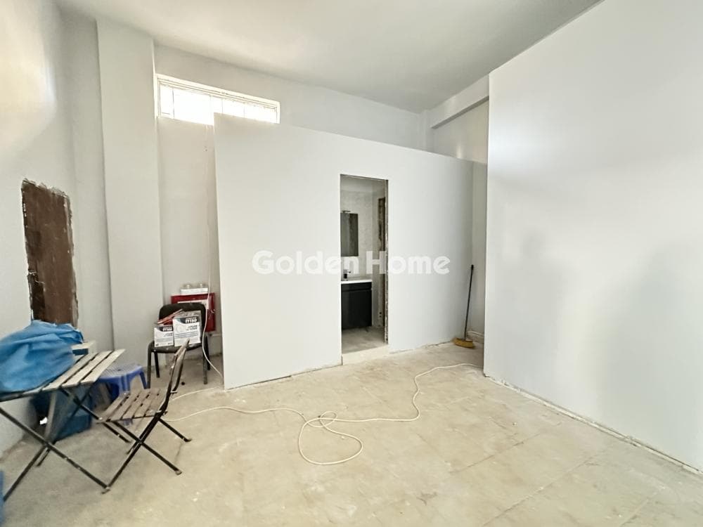 Κατάστημα στην Αλσούπολη, Νίκος Καζαντζάκης — Φωτογραφία 6 από 6
