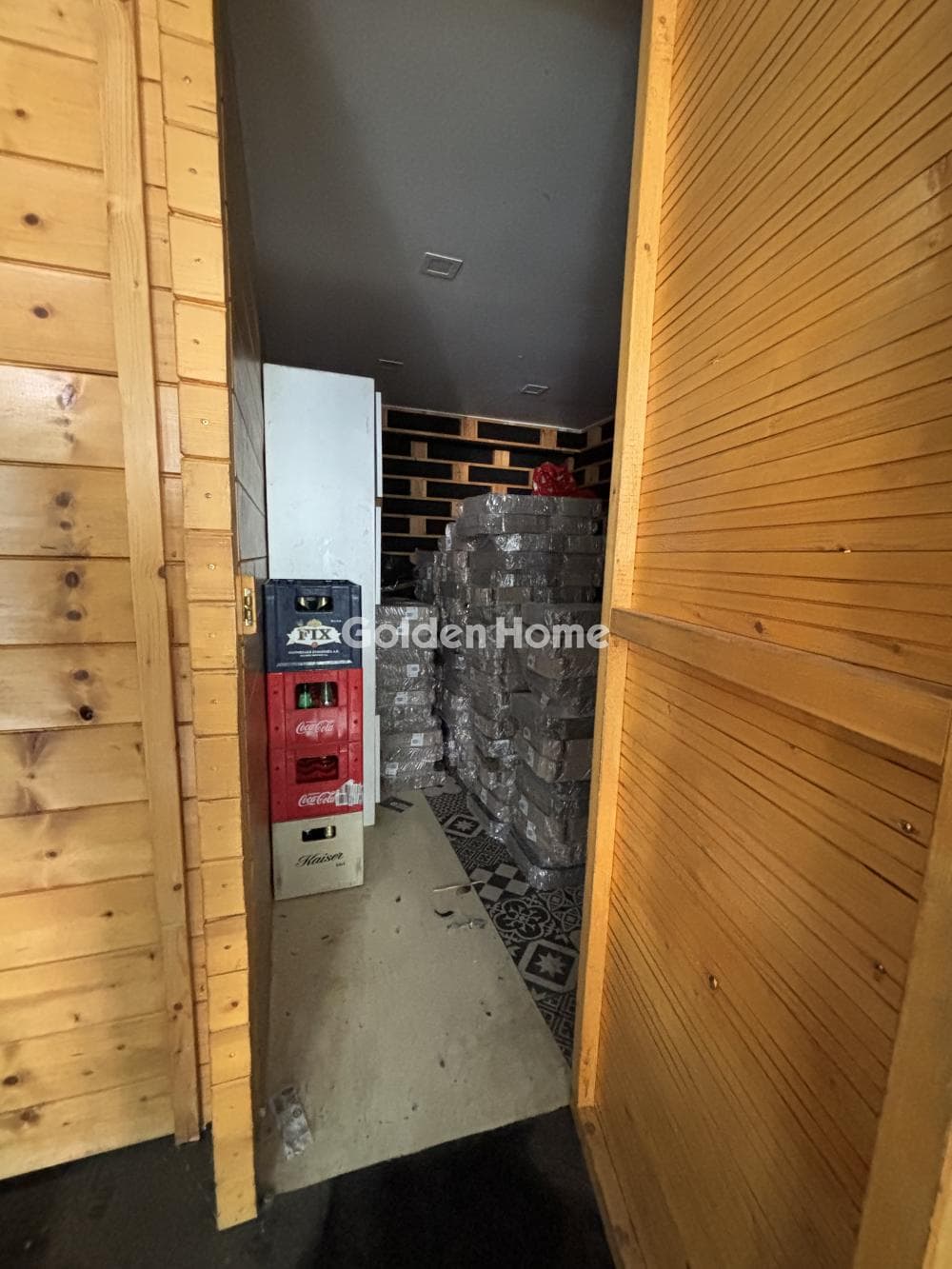 Retail Store in Plateia Ymittou, Imittos — Photo 8 of 13