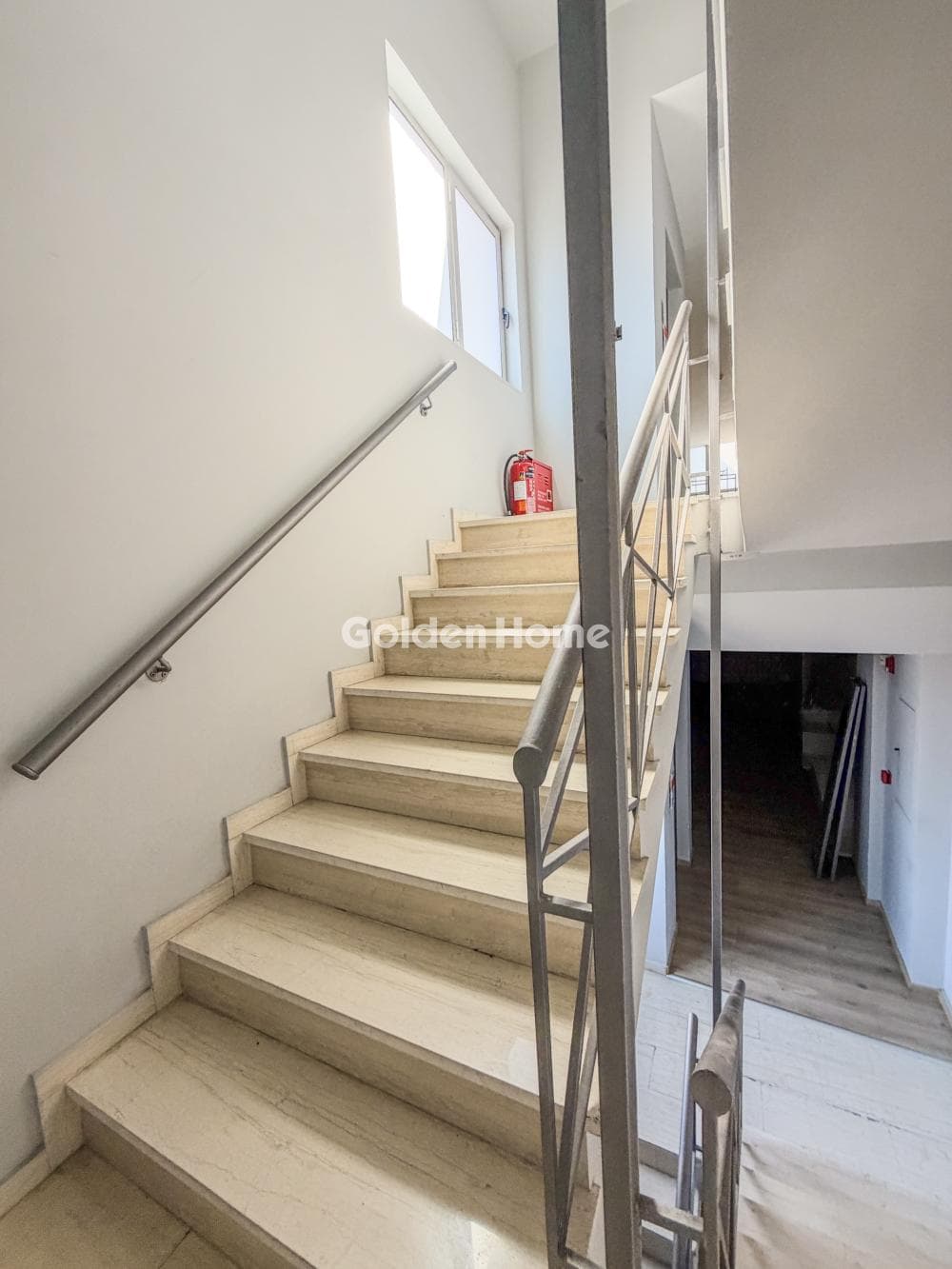 Κατάστημα στην Πλατεία Ελευθερίας, Κορυδαλλός — Φωτογραφία 18 από 31