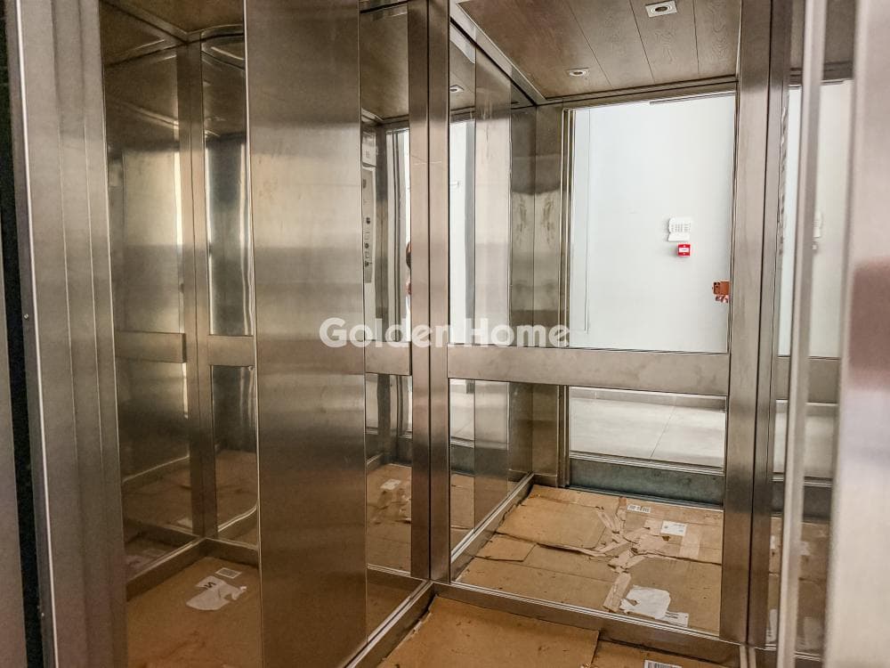 Κατάστημα στην Πλατεία Ελευθερίας, Κορυδαλλός — Φωτογραφία 3 από 31
