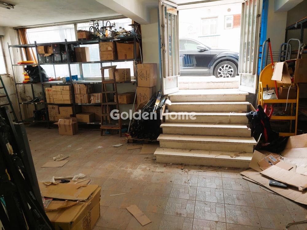 Warehouse in Center, Neos Kosmos — Photo 5 of 5