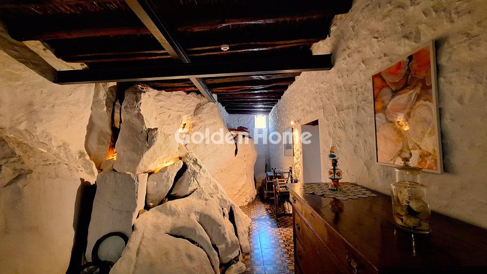 House in Moni Profiti Ilia, Hydra — Photo 9 of 80