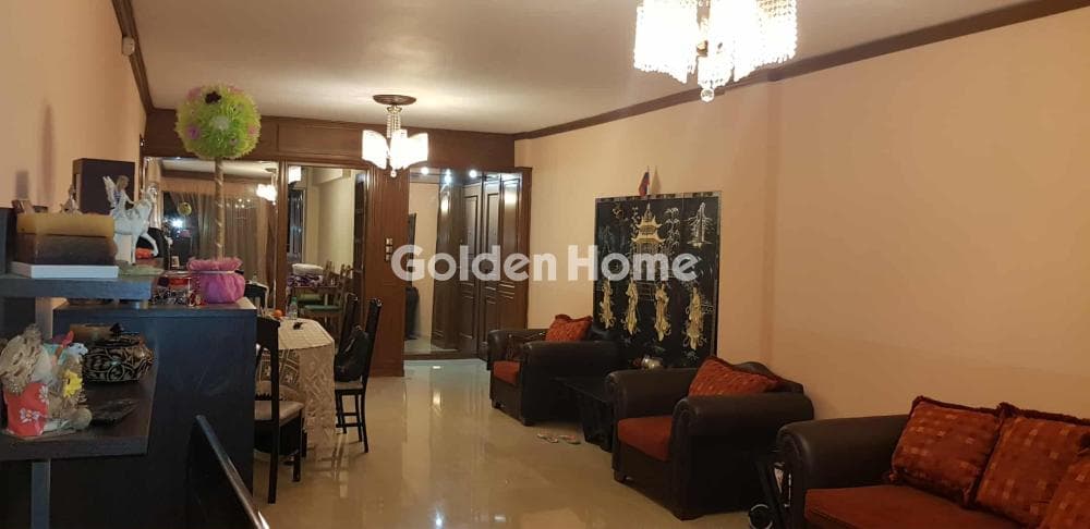 Apartment in Ampelakia, Alimos — Photo 1 of 16