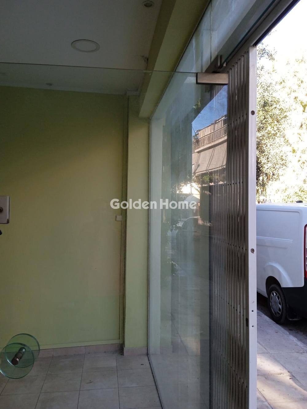 Retail Store in Mykoniatika, Agioi Anargiroi — Photo 1 of 7