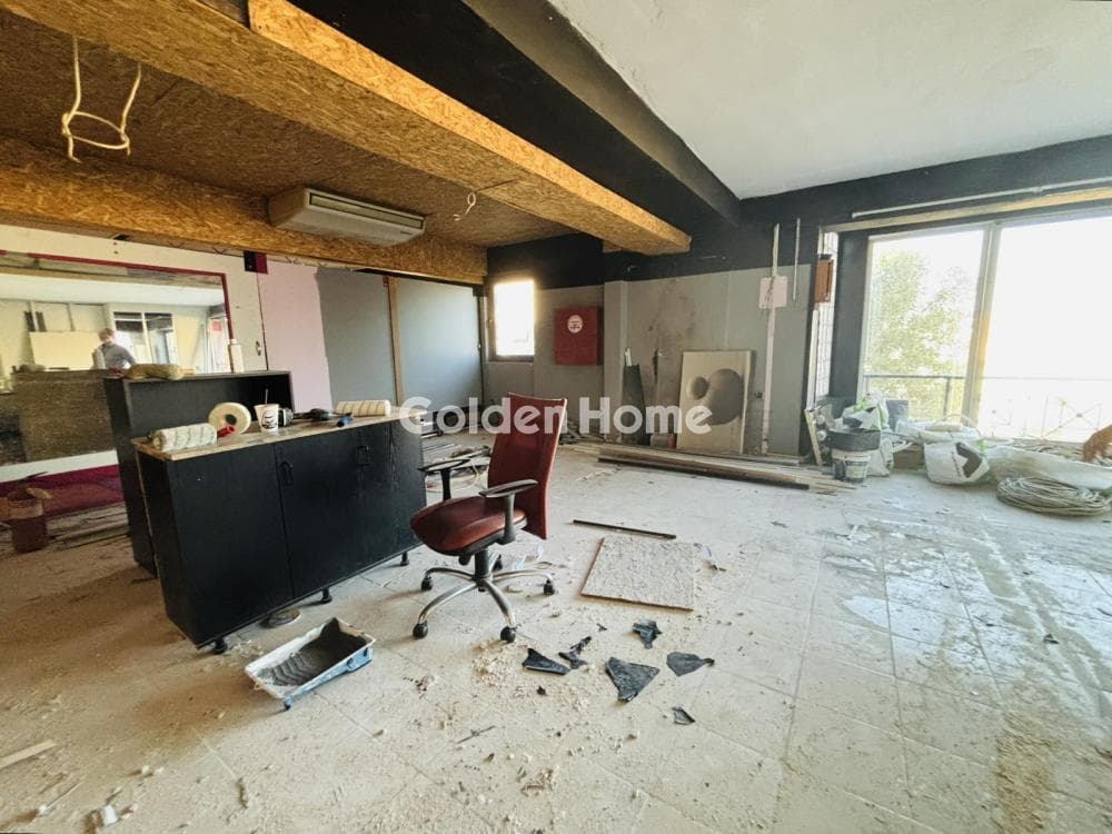 Office in Palatiani, Ilion — Photo 1 of 5