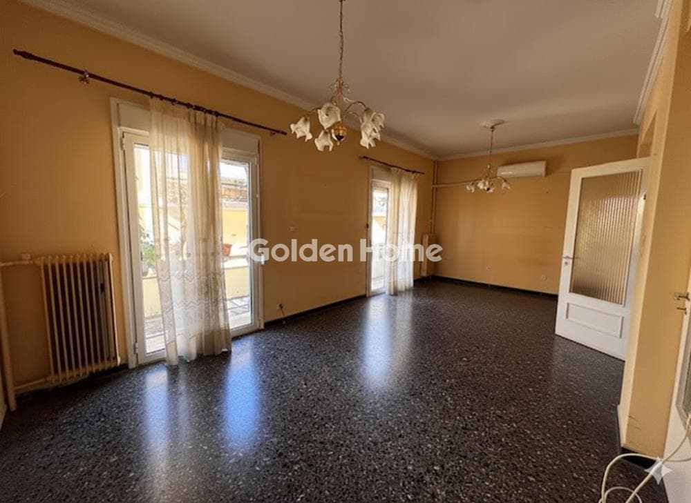 Apartment in Asteras, Nea Philadelfia — Photo 1 of 11