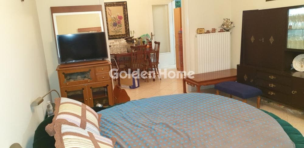 Apartment in Memou square, Koridallos — Photo 1 of 17