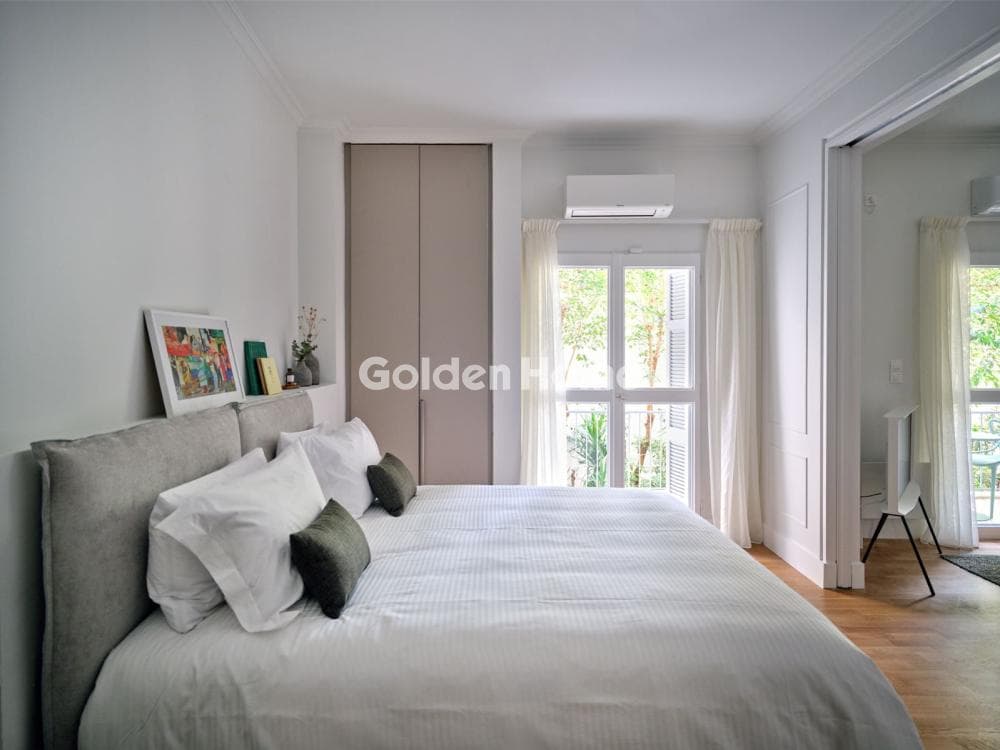 Apartment in Plaka, Historic Center — Photo 12 of 21