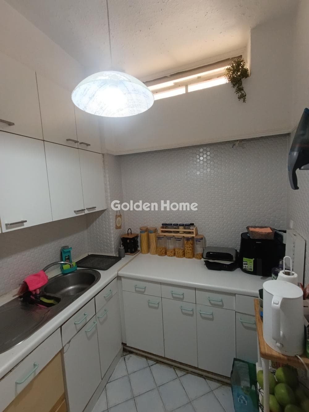 Apartment in Mitropoli, Piraeus — Photo 13 of 26