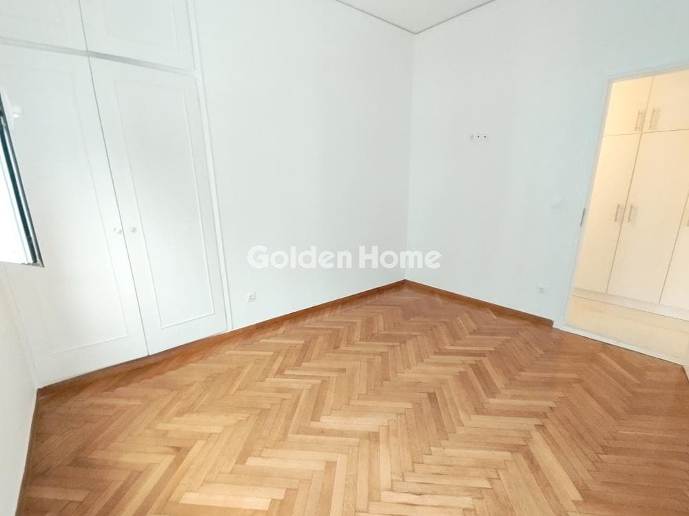 Apartment in Neo Faliro, Piraeus — Photo 33 of 46