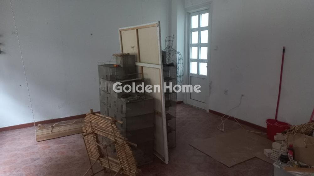 Apartment in Kaminia, Piraeus — Photo 1 of 23