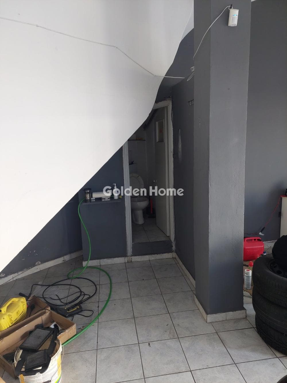 Κατάστημα στην Πλατεία Ελευθερίας, Κορυδαλλός — Φωτογραφία 9 από 9