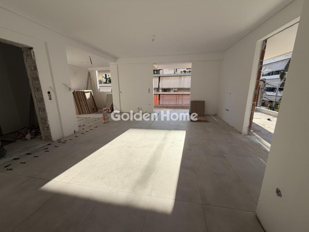 Apartment in Evaggelistria, Nikaia — Photo 1 of 23