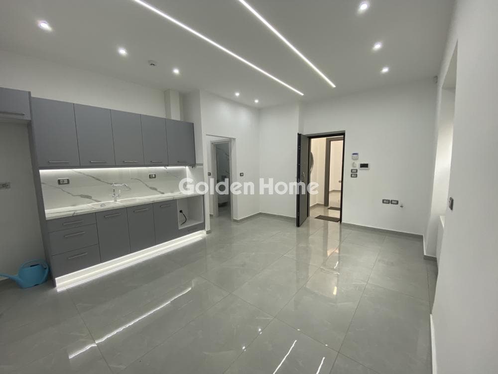 Apartment in Plateia Davaki, Kalithea — Photo 2 of 13