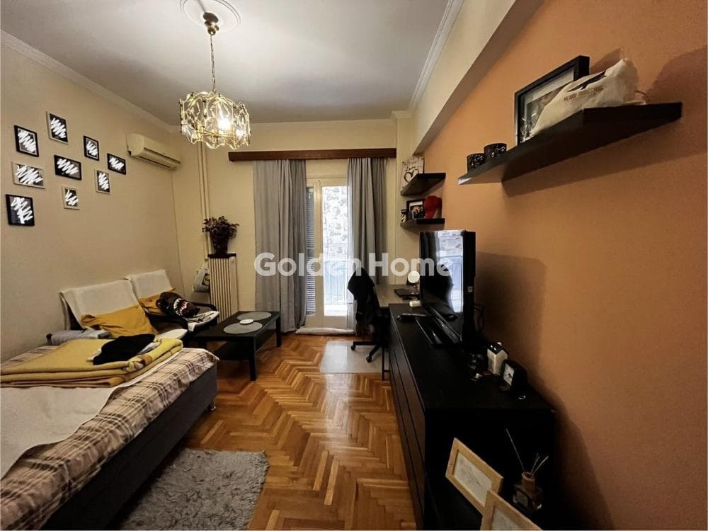 Apartment in Leof. Liosion, Attiki — Photo 1 of 23