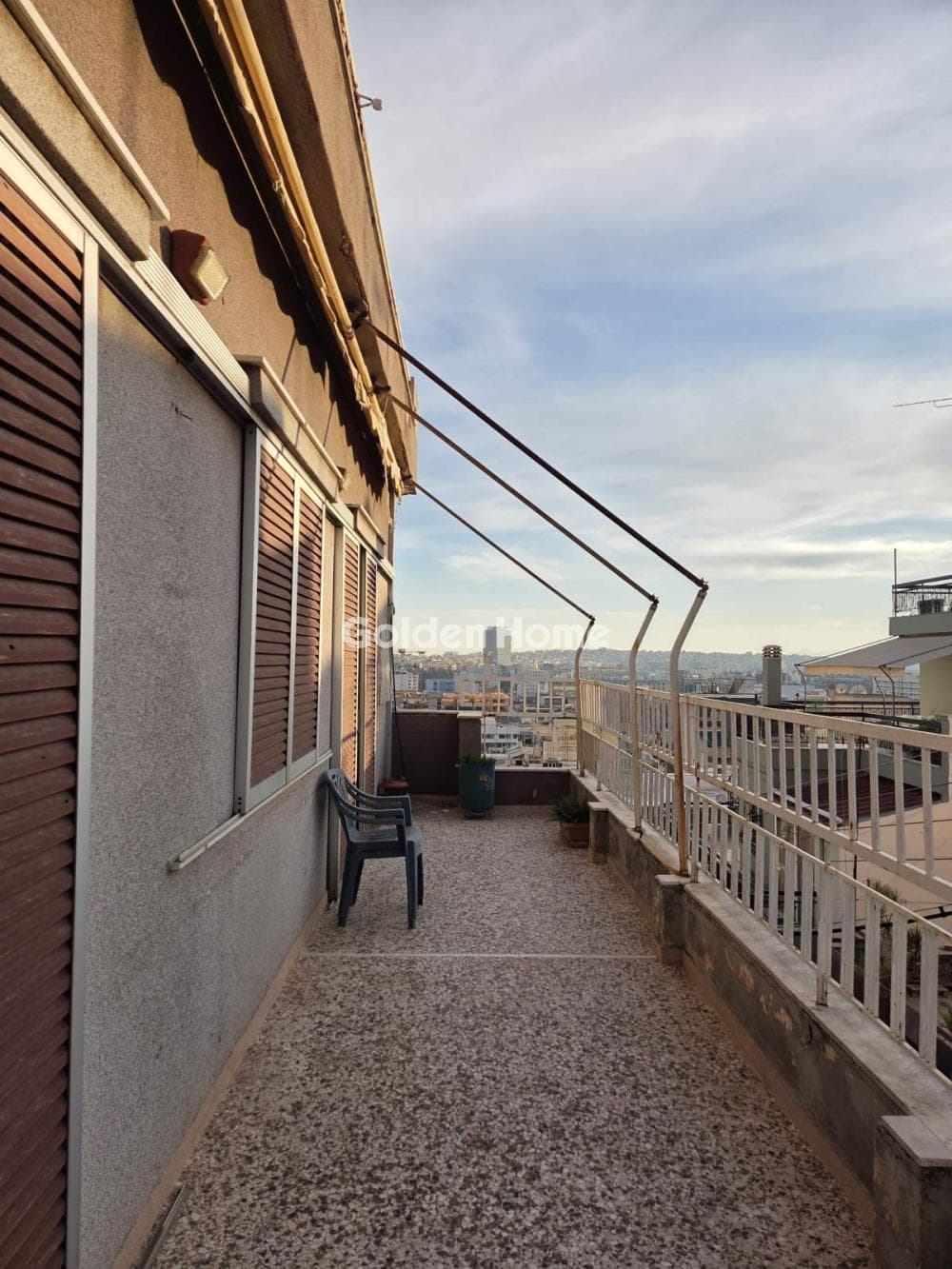 Apartment in Maniatika, Piraeus — Photo 1 of 11