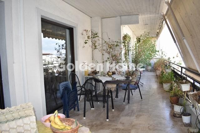 Apartment in Agia Paraskevi, Nea Smyrni — Photo 1 of 28