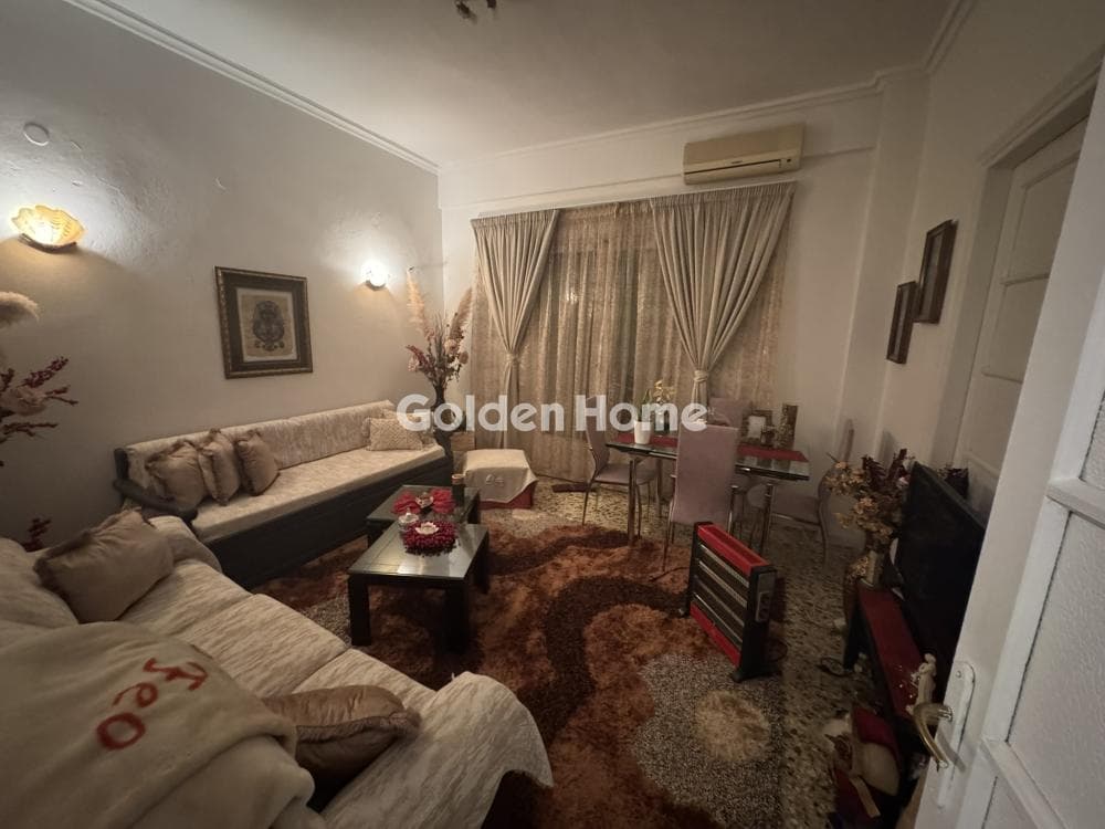 Apartment in Palatiani, Ilion — Photo 1 of 14