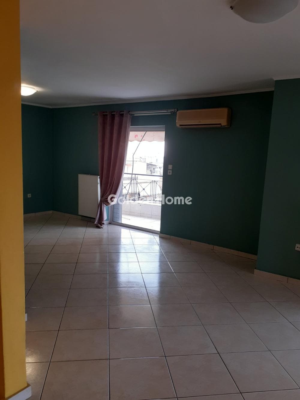 Apartment in Kariotika, Perama — Photo 1 of 9