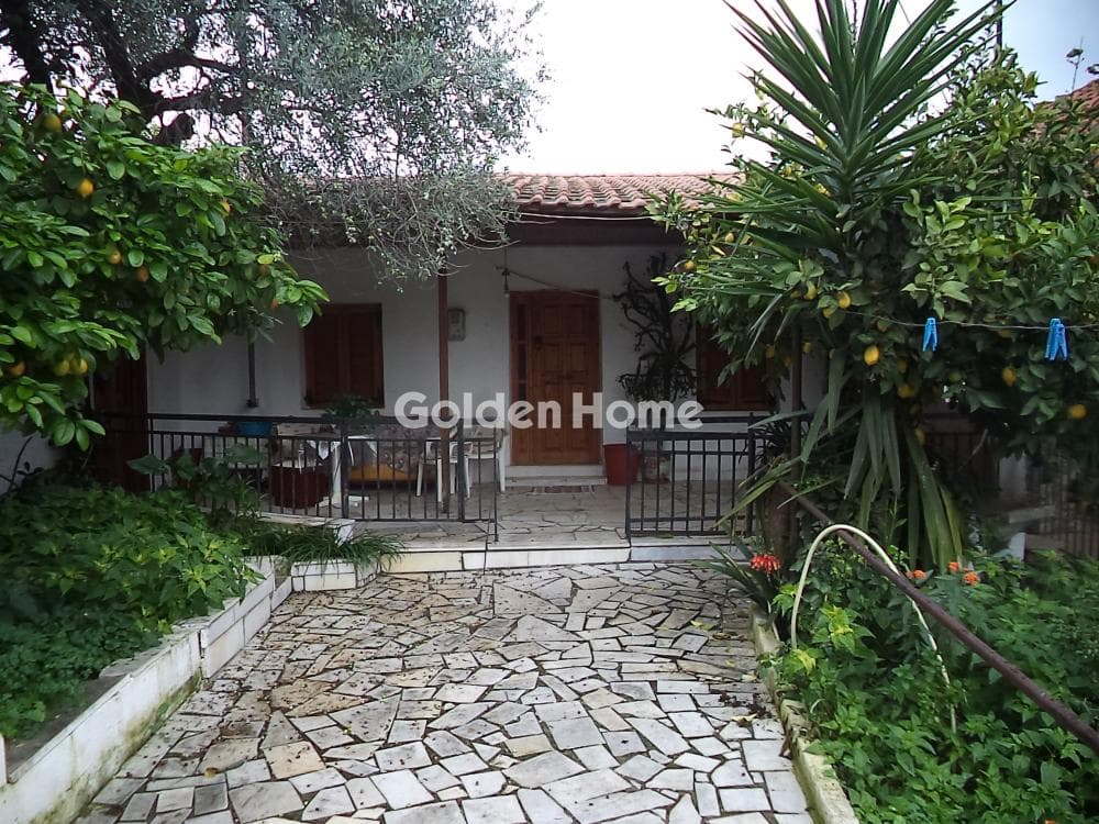 House in Rizomilos, Diakopto — Photo 1 of 14