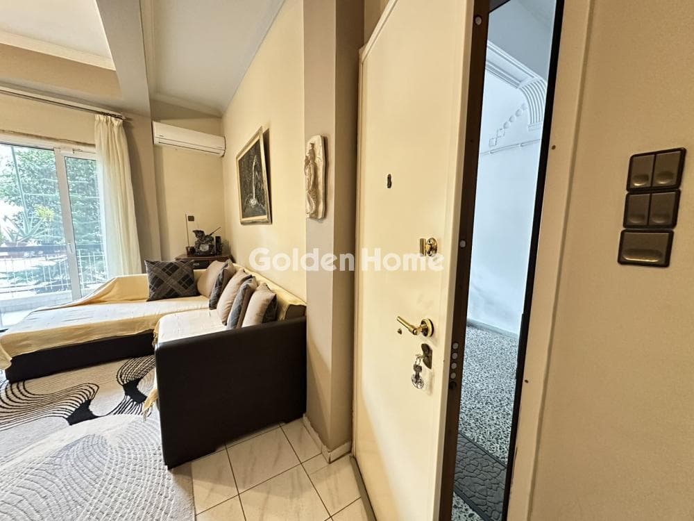 Apartment in Madytos, Nea Philadelfia — Photo 1 of 13