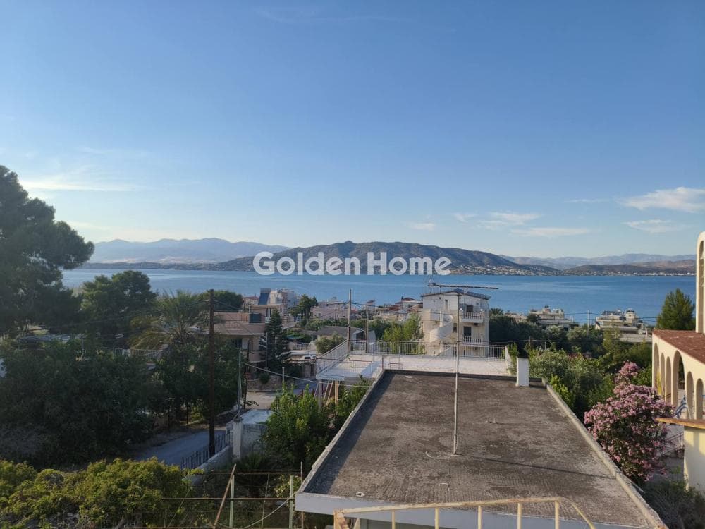 House in Agia Paraskevi, Salamina — Photo 1 of 10