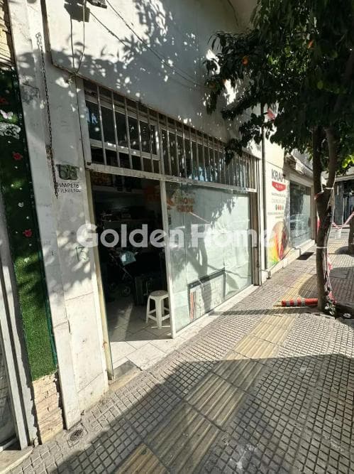 Κατάστημα στην Πλατεία Δαβάκη, Καλλιθέα — Φωτογραφία 2 από 3