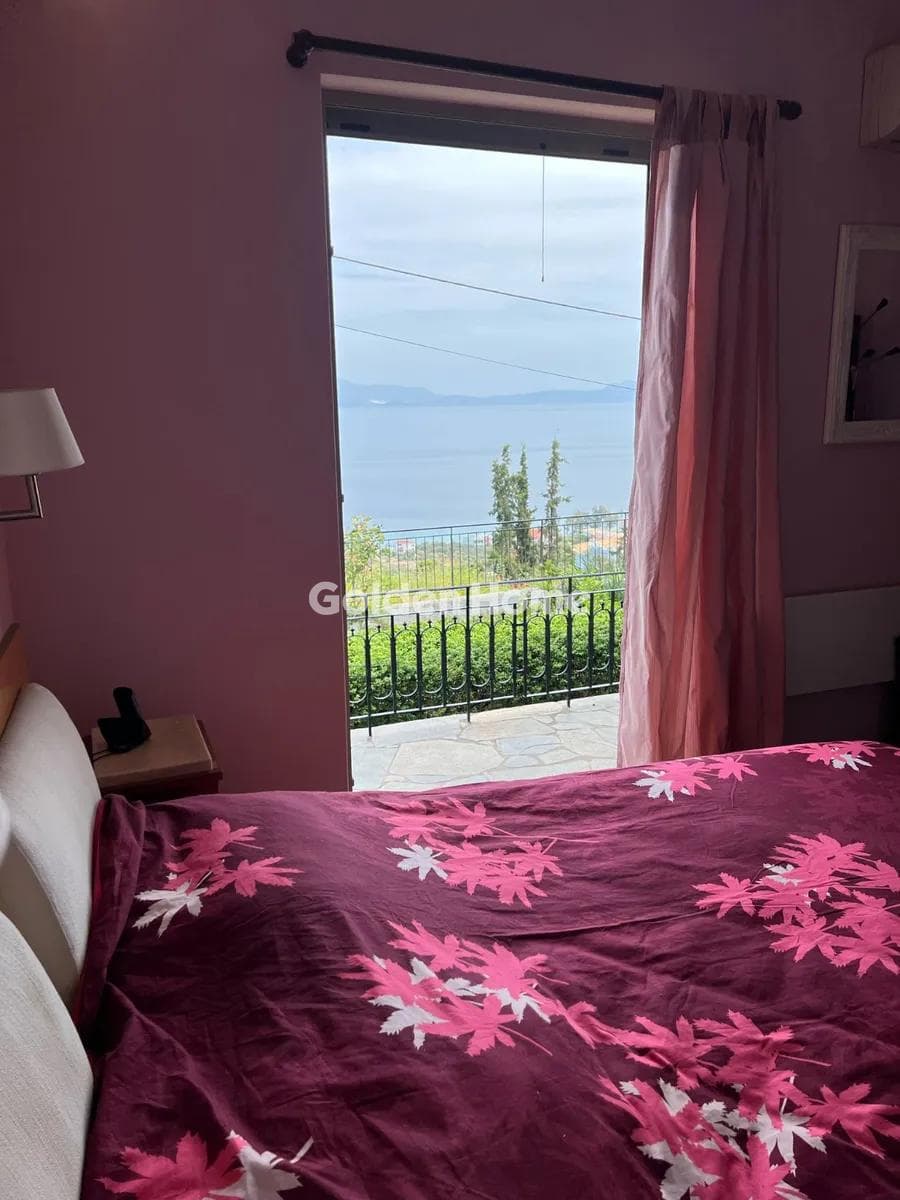 Μονοκατοικία στην Παραλία, Σικυώνα — Φωτογραφία 11 από 16