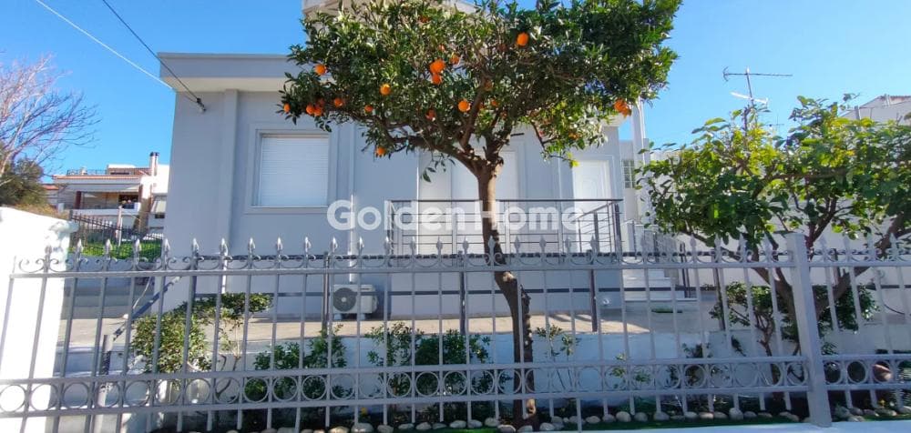 House in Pefkakia, Agia Paraskevi — Photo 1 of 14