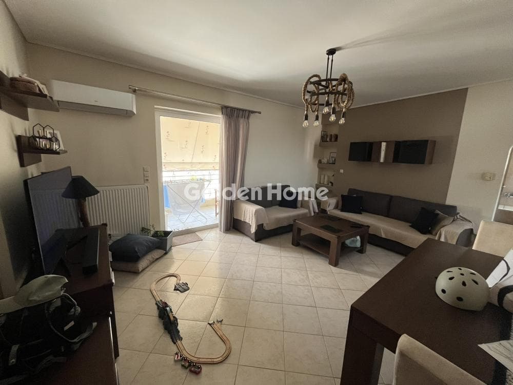 Apartment in Palaia Kokkinia, Piraeus — Photo 2 of 9