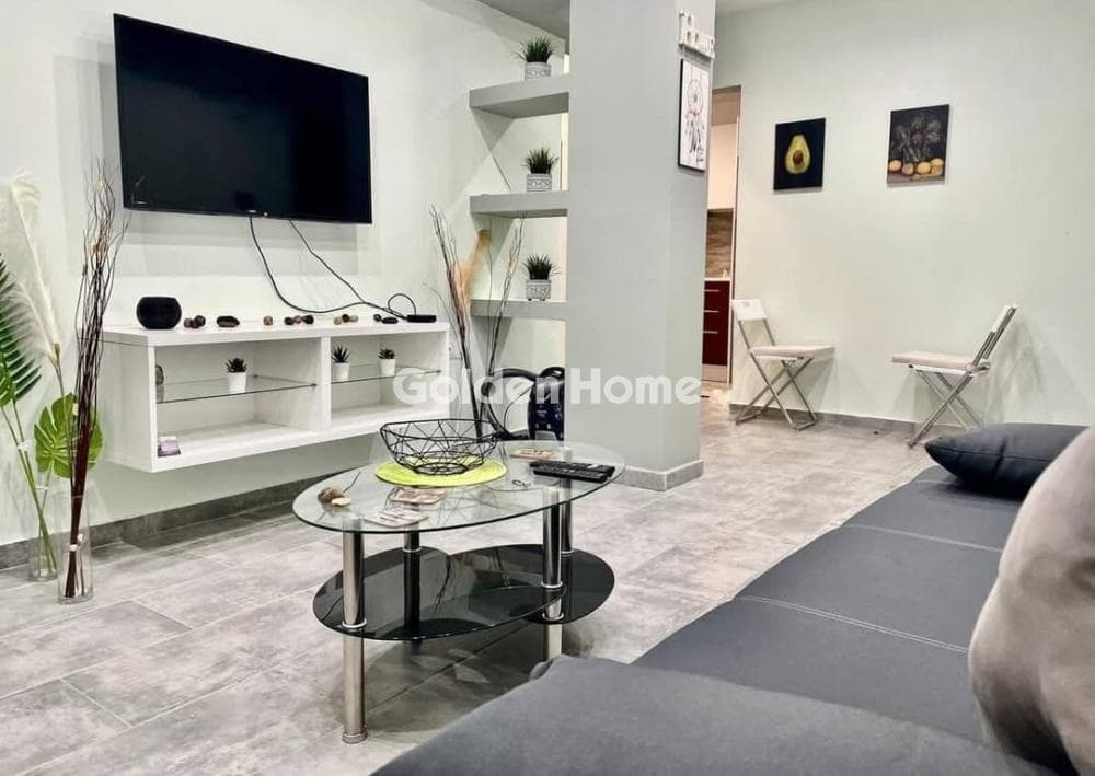 Apartment in Platia Kipselis, Kipseli — Photo 2 of 7