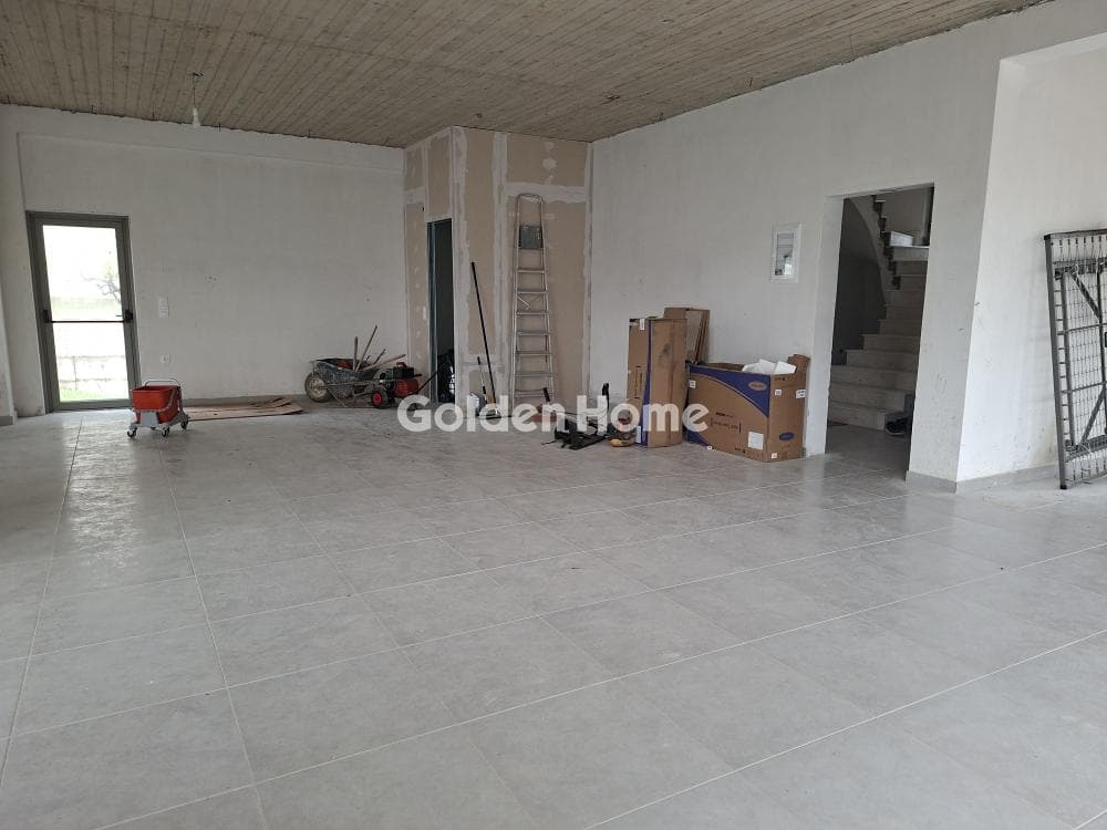Retail Store in Kollivas, Gazi — Photo 3 of 10