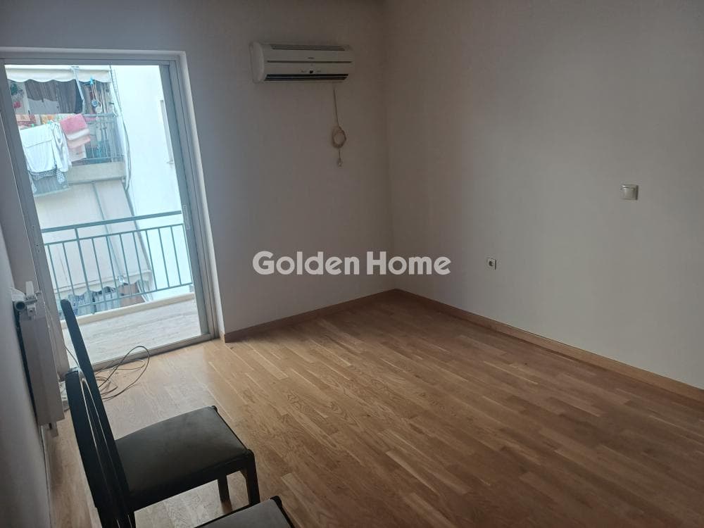 Apartment in Karagianneika, Galatsi — Photo 8 of 16