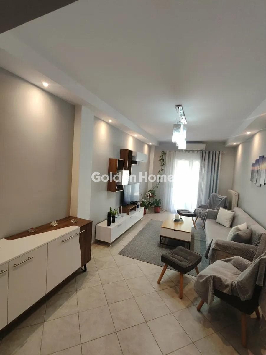 Apartment in Dendropotamos, Menemeni — Photo 1 of 12