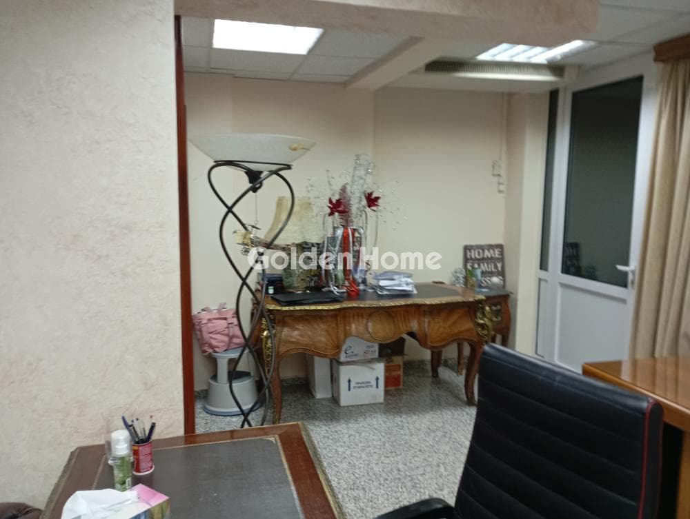 Office in Mparoutadiko, Aigaleo — Photo 8 of 13