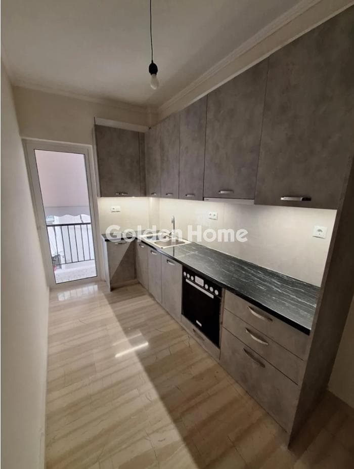 Apartment in Metamorfosi Virona, Vironas — Photo 1 of 14