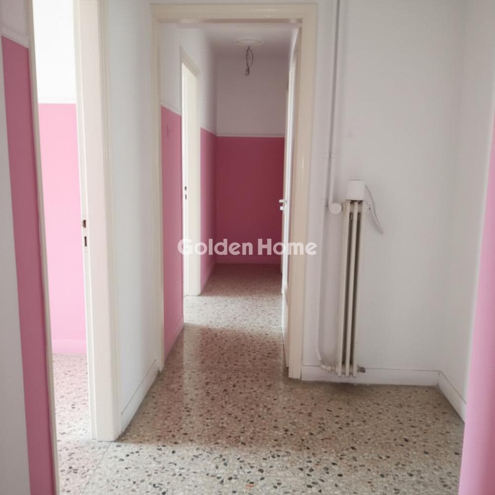 Apartment in Osios Loukas, Patisia — Photo 10 of 23