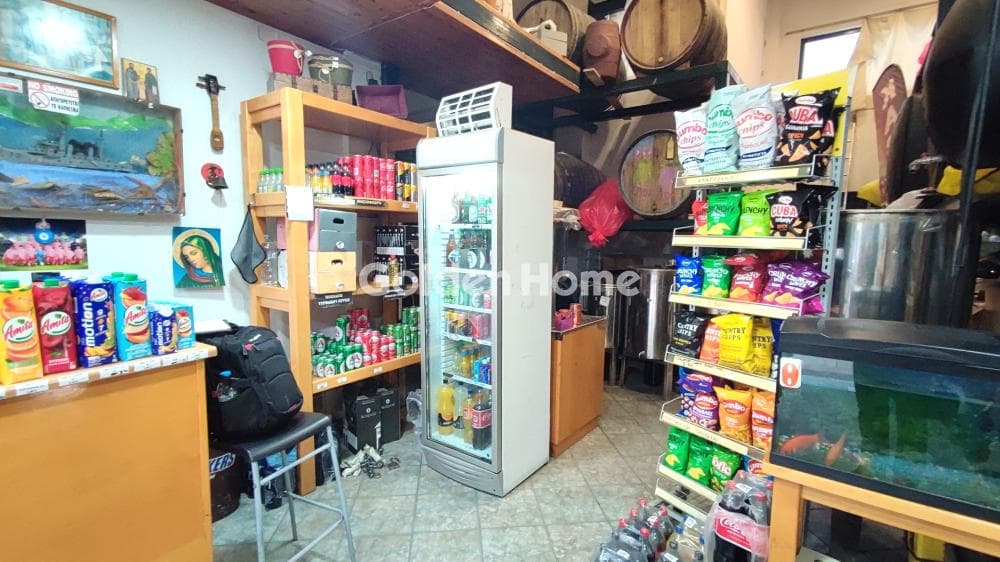 Κατάστημα στην Πλατεία Ελευθερίας, Κορυδαλλός — Φωτογραφία 4 από 23