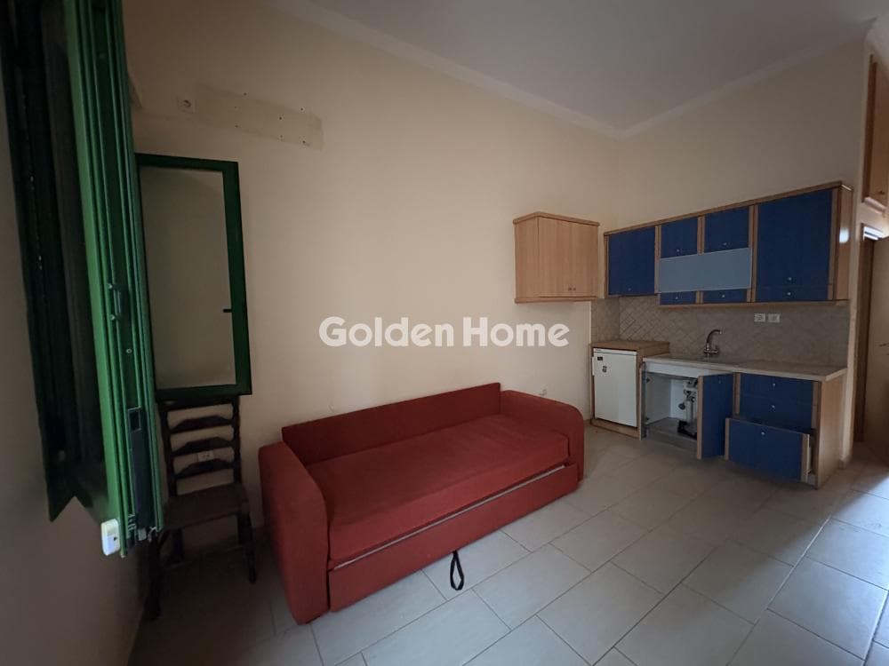 House in Eleftherias square, Koridallos — Photo 13 of 23