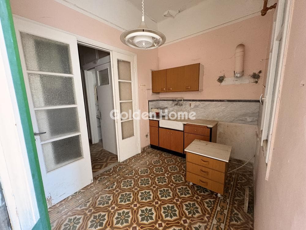 House in Eleftherias square, Koridallos — Photo 18 of 23