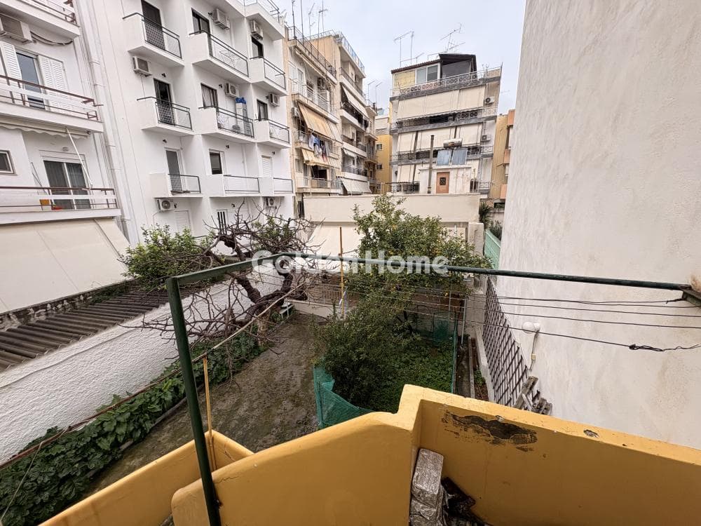 House in Eleftherias square, Koridallos — Photo 23 of 23