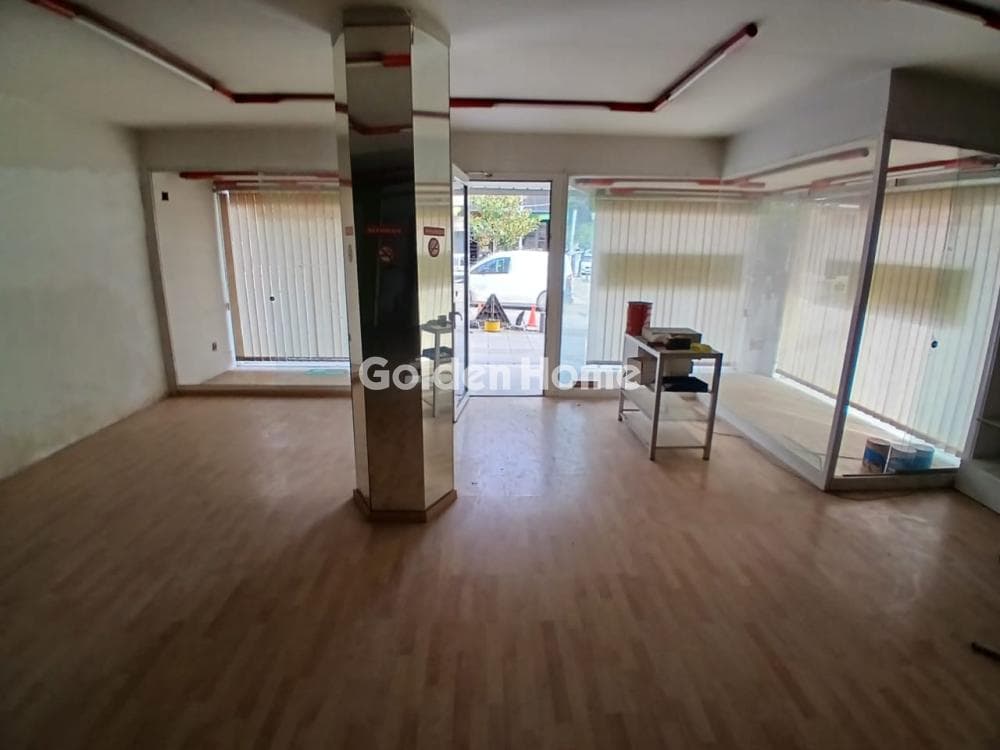 Retail Store in Kato Ilioupoli, Stavroupoli — Photo 1 of 6