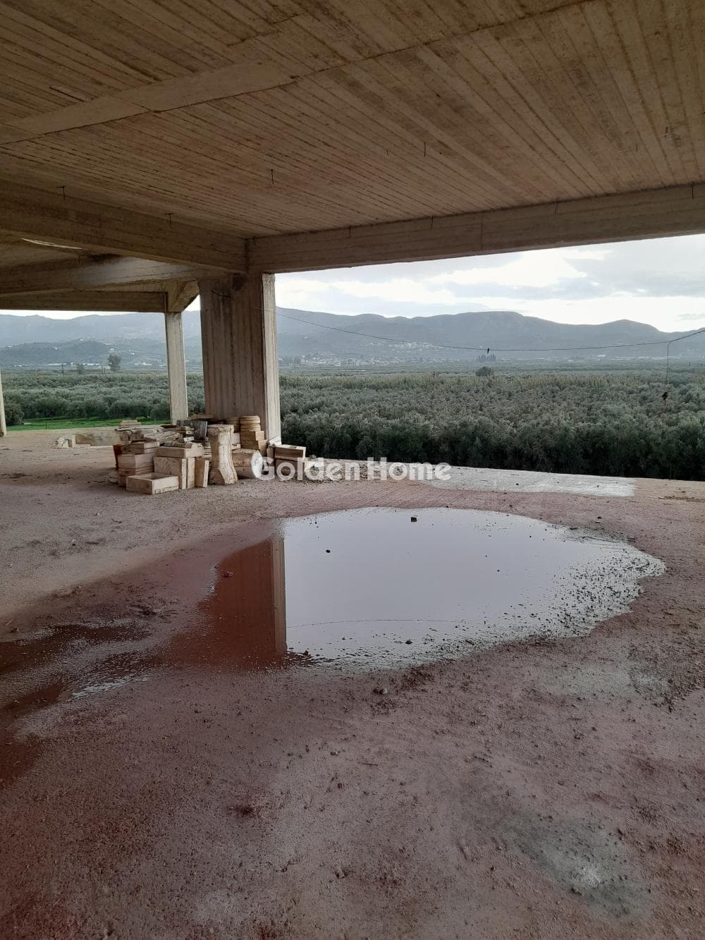 Κατάστημα στην Μονή Καλυβιανής, Μοίρες — Φωτογραφία 7 από 13