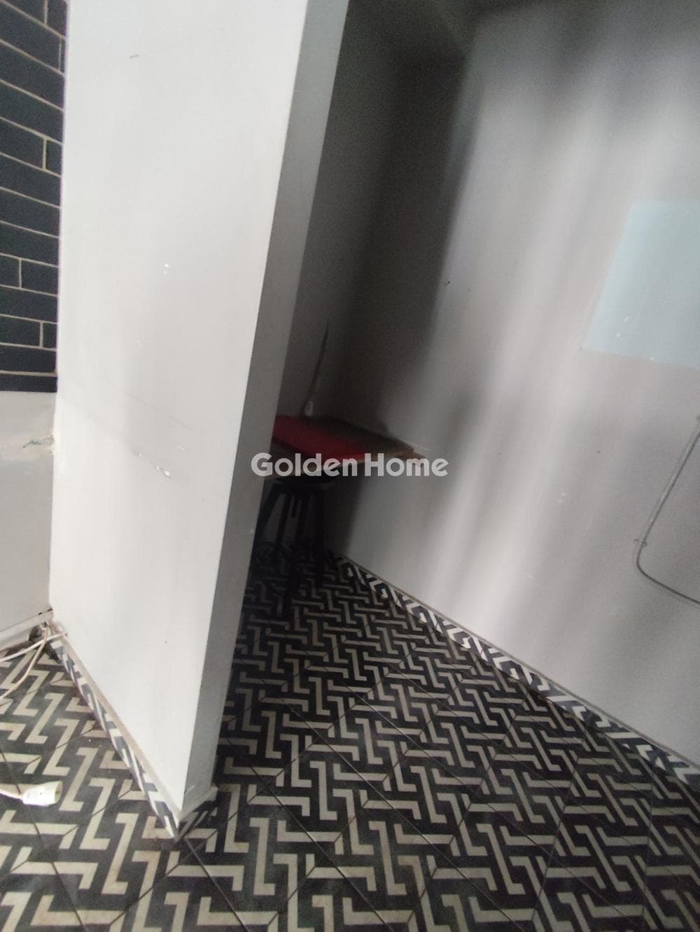 Retail Store in Neo Terma, Marousi — Photo 4 of 5