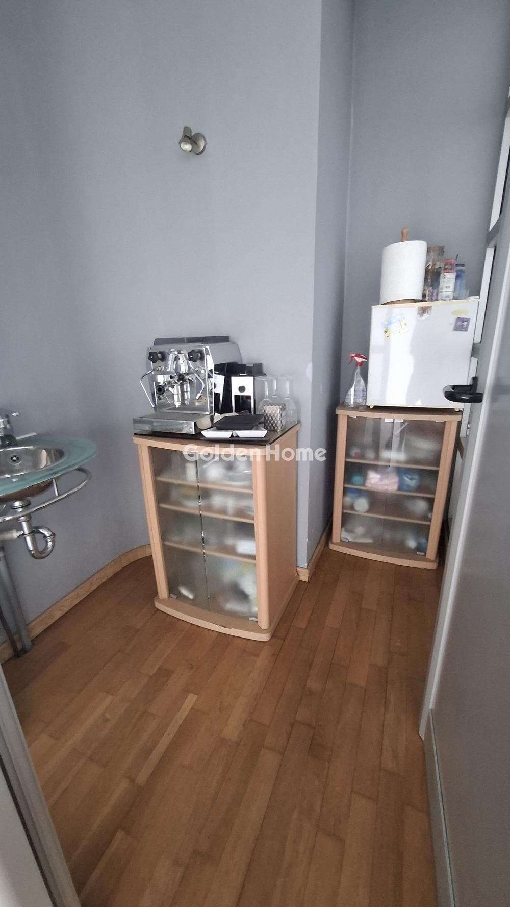 Office in Center, Nikaia — Photo 9 of 27